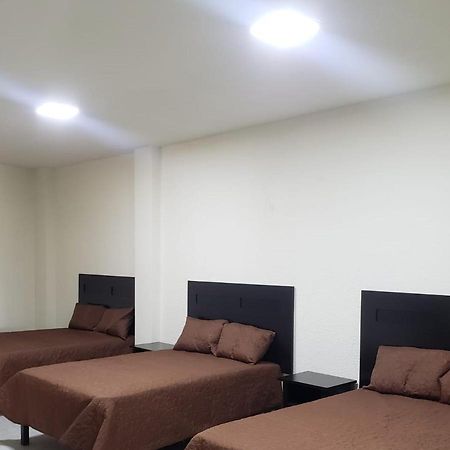 Hotel Estadia León Kültér fotó