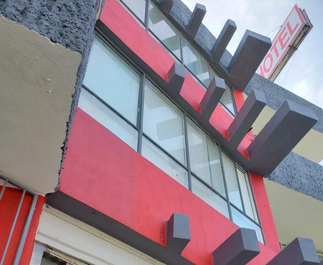 Hotel Estadia León Kültér fotó