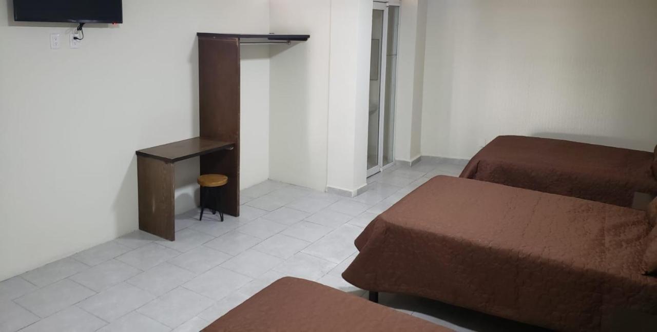 Hotel Estadia León Kültér fotó