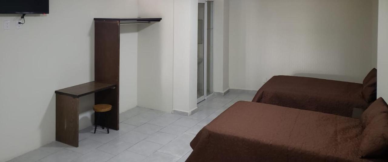 Hotel Estadia León Kültér fotó